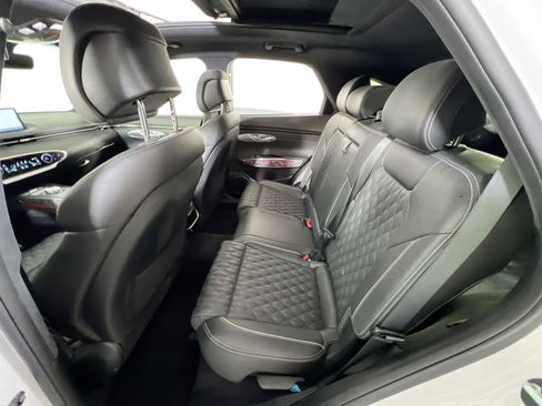 Used 2023 Genesis GV70 3.5T Sport w/ Sport Advanced Package image 25