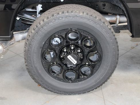 New 2026 Ford F250 Lariat w/ Black Appearance Package image 16