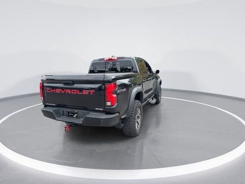 Used 2024 Chevrolet Colorado ZR2 w/ ZR2 Convenience Package III AWD/4WD image 8