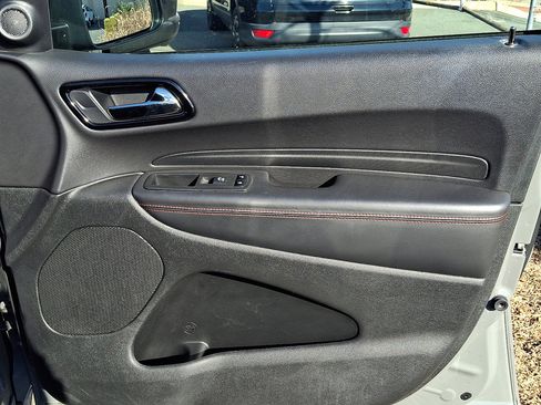 Used 2024 Dodge Durango GT image 9