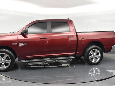 Used 2019 RAM 1500 Big Horn AWD/4WD image 16