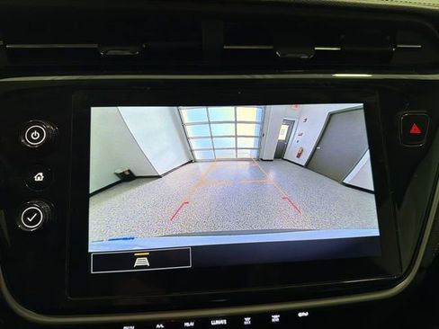 Used 2022 Chevrolet Bolt EUV LT image 16