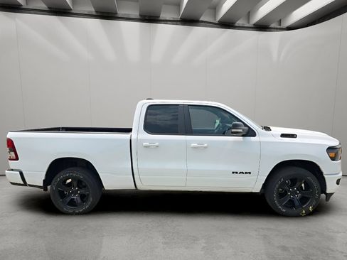 Used 2022 RAM 1500 Big Horn w/ Night Edition AWD/4WD image 6