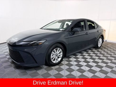 Used 2026 Toyota Camry LE FWD image 3