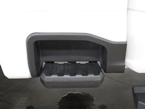 Used 2024 Ford F250 Lariat w/ Black Appearance Package image 16