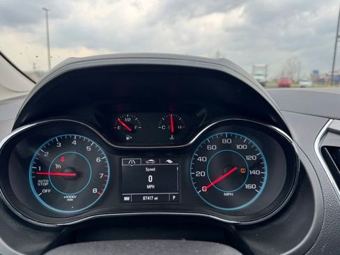 Used 2016 Chevrolet Cruze LT w/ Convenience Package image 8