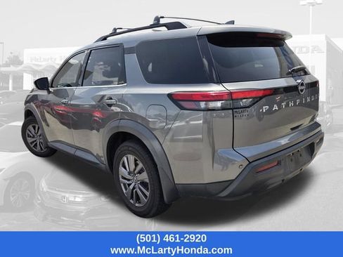 Used 2022 Nissan Pathfinder SV FWD image 5
