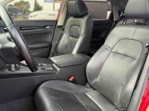 Used 2024 Honda Civic EX-L image 15