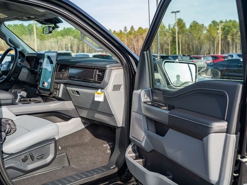 New 2025 Ford F150 Lightning Flash image 9