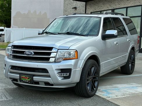 Used 2016 Ford Expedition Limited w/ Equipment Group 301A AWD/4WD image 1