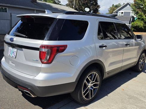 Used 2016 Ford Explorer Sport w/ Equipment Group 401A AWD/4WD image 5