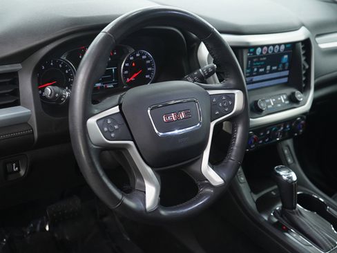Used 2019 GMC Acadia SLT w/ LPO, Floor Liner Package image 23