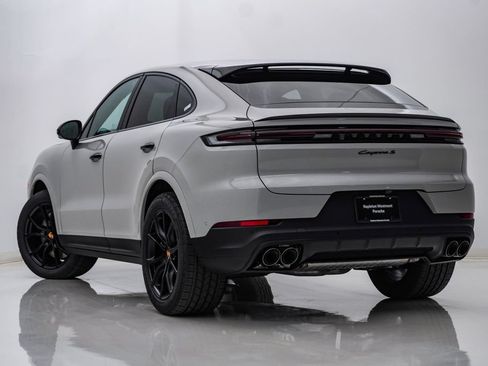 New 2026 Porsche Cayenne S AWD/4WD image 3