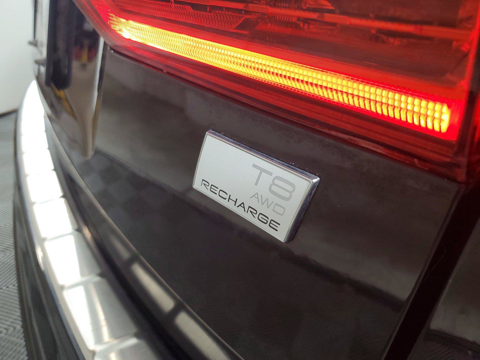 Used 2024 Volvo XC60 T8 Plus w/ Protection Package Premier AWD/4WD image 7