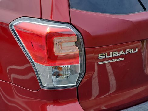 Used 2018 Subaru Forester 2.5i Premium AWD/4WD image 11