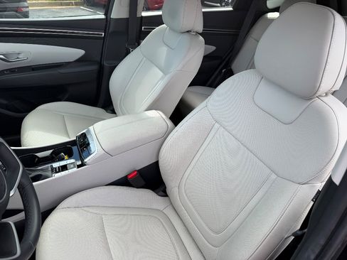 Used 2024 Hyundai Tucson SEL w/ Convenience Package FWD image 32