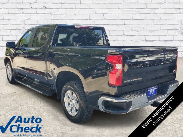 Used 2023 Chevrolet Silverado 1500 LT RWD image 2