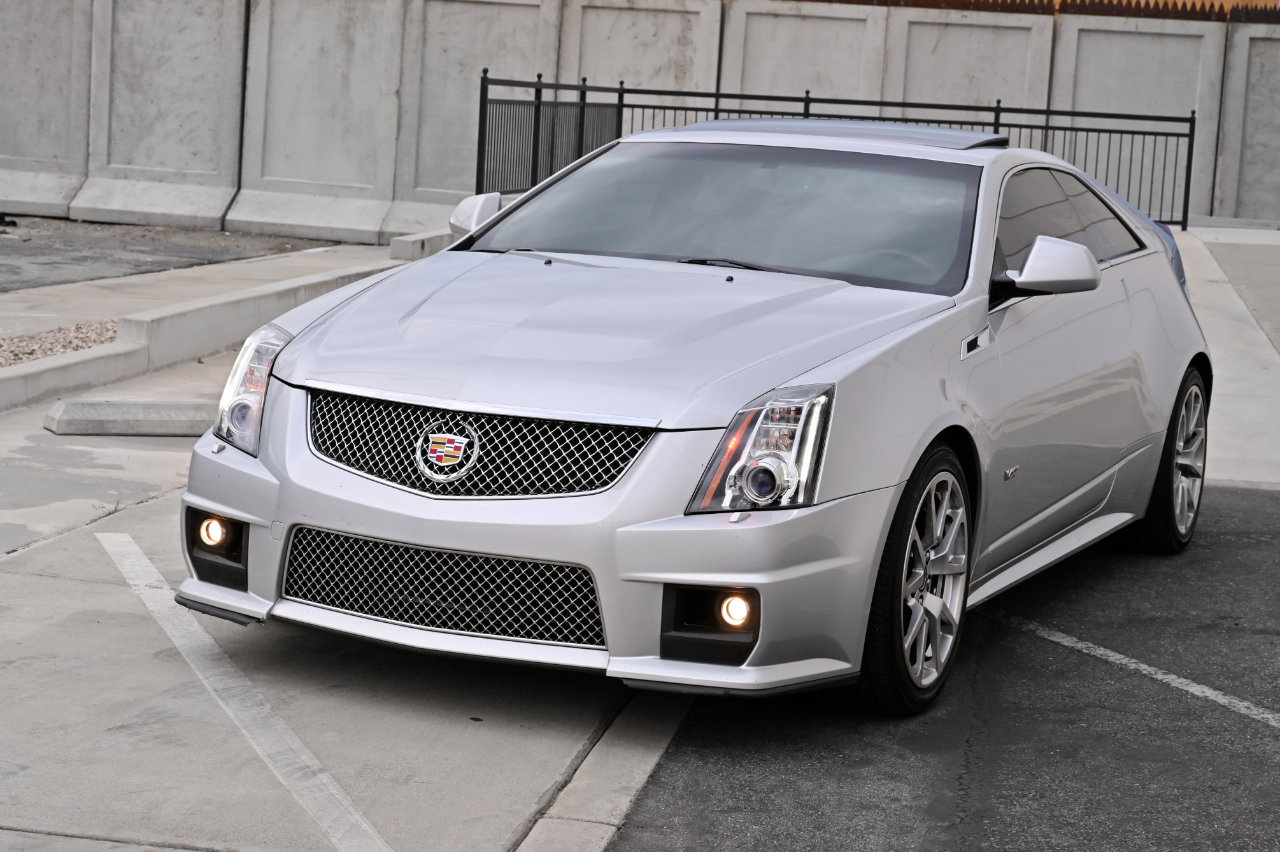 Used 2011 Cadillac CTS V w/ Wood Trim Package RWD image 37