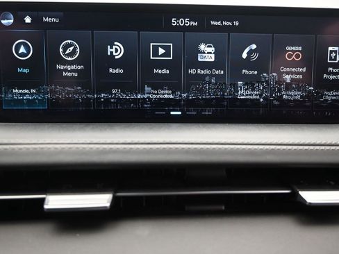 Used 2022 Genesis GV70 3.5T Sport w/ Sport Prestige Package image 31