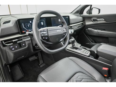 New 2026 Kia Sportage X-Line w/ X-Line Technology Package image 18
