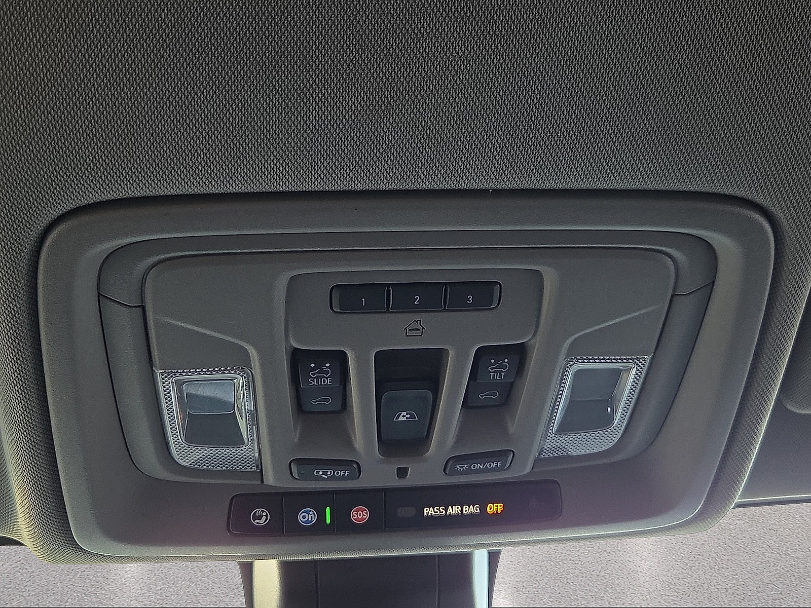 Used 2020 Chevrolet Silverado 1500 LTZ w/ LTZ Premium Package AWD/4WD image 21