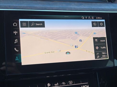 Used 2019 Audi e-tron Premium Plus image 31