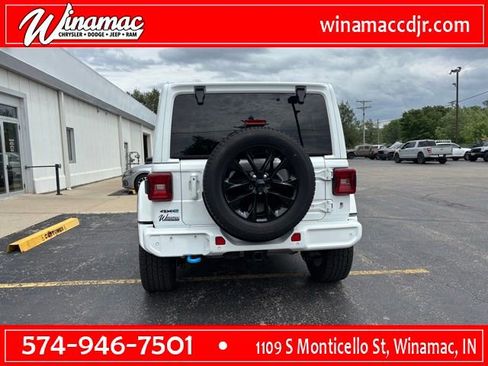 Used 2021 Jeep Wrangler Unlimited Sahara AWD/4WD image 6
