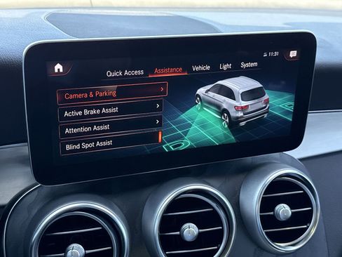 Used 2022 Mercedes-Benz GLC 300 GLC 300 image 21