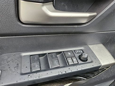 Used 2023 Toyota Tundra Limited image 6