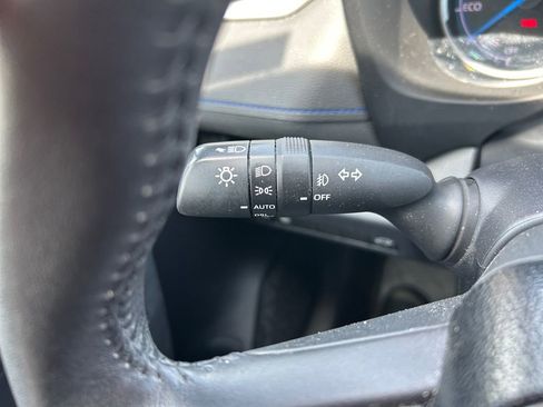Used 2020 Toyota RAV4 XSE AWD/4WD image 22