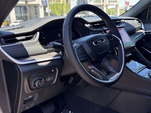 New 2025 Jeep Grand Cherokee Limited 4xe w/ Trailer Tow Package image 10