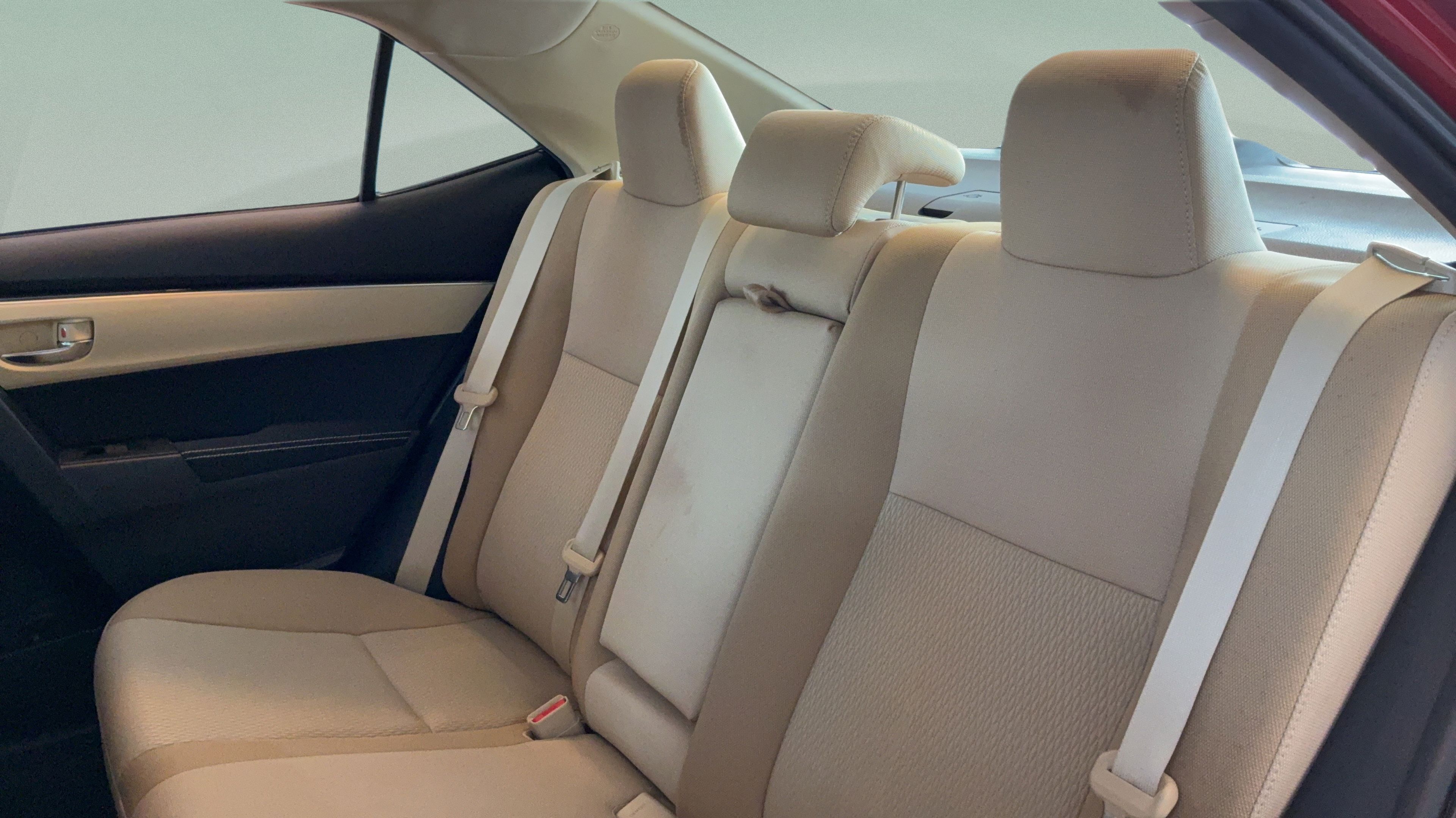 Used 2019 Toyota Corolla LE FWD image 29