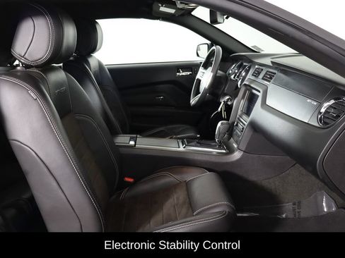Used 2014 Ford Mustang GT Premium w/ Electronics Package RWD image 18
