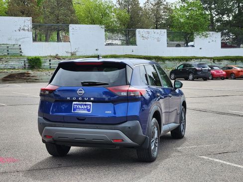 Used 2023 Nissan Rogue S AWD/4WD image 7