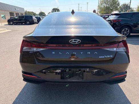 Certified 2022 Hyundai Elantra Blue w/ Cargo Package FWD image 8