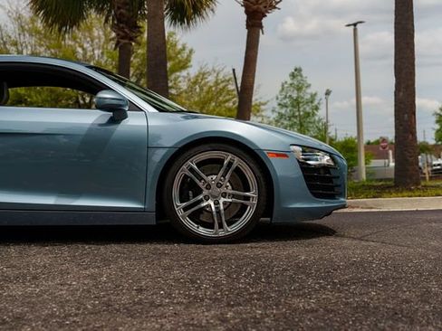 Used 2010 Audi R8 V8 AWD/4WD image 7