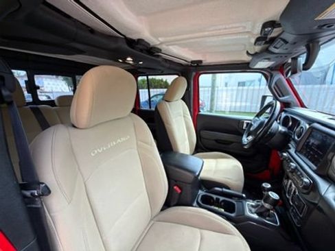 Used 2020 Jeep Gladiator Overland AWD/4WD image 23