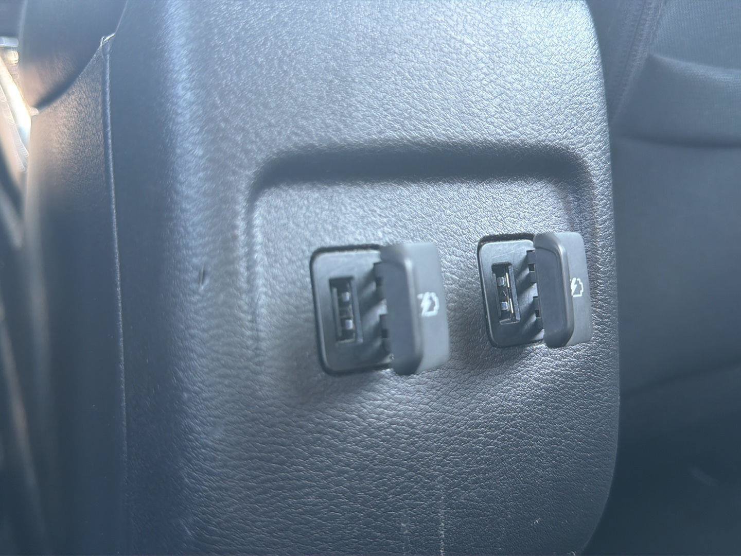 Used 2024 Nissan Kicks SR FWD image 22