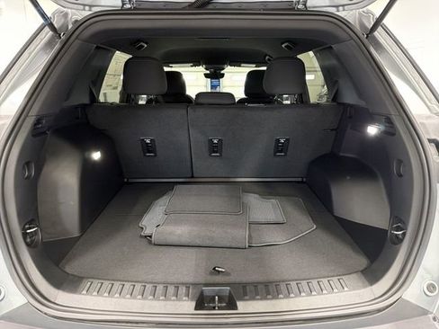 New 2026 Chevrolet Equinox LT w/ Safety and Technology Package AWD/4WD image 15
