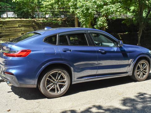 Used 2019 BMW X4 xDrive30i w/ M Sport Package 2 AWD/4WD image 8