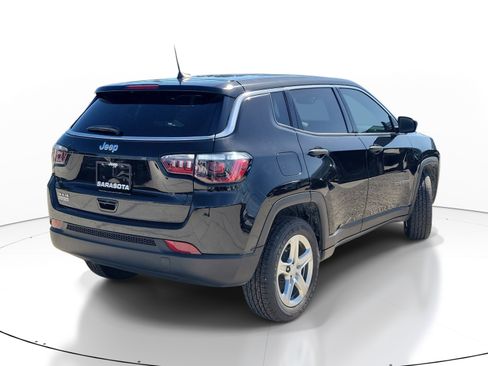 Used 2024 Jeep Compass Sport AWD/4WD image 6
