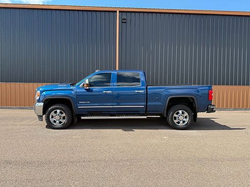 Used 2019 GMC Sierra 2500 SLT AWD/4WD image 3
