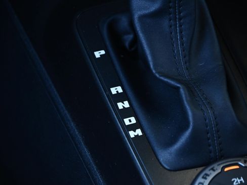 Used 2023 Ford Bronco Everglades image 21