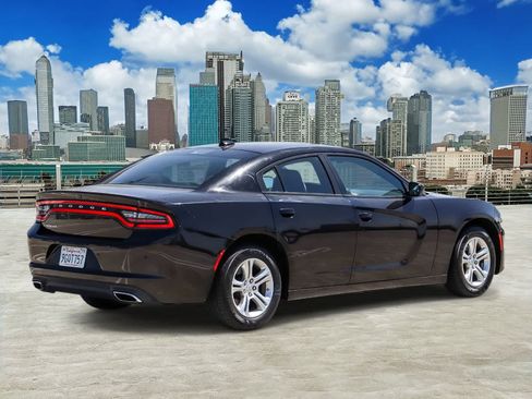 Used 2023 Dodge Charger SXT RWD image 4