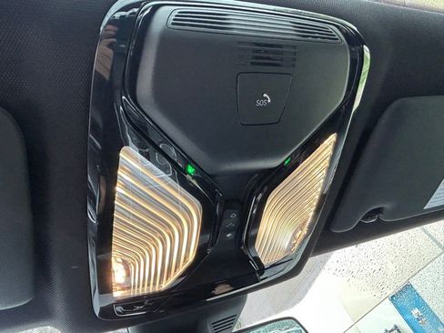 Used 2025 BMW 330i Sedan image 57