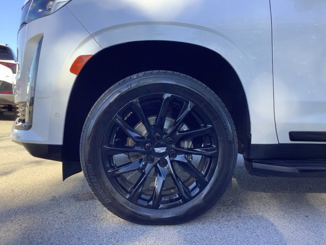 Used 2024 Cadillac Escalade Sport Platinum w/ LPO, ONYX Package AWD/4WD image 45