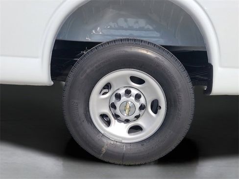 New 2025 Chevrolet Express 2500 w/ Driver Convenience Package image 27