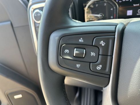 Used 2023 GMC Sierra 2500 Denali w/ Denali Ultimate Package AWD/4WD image 22