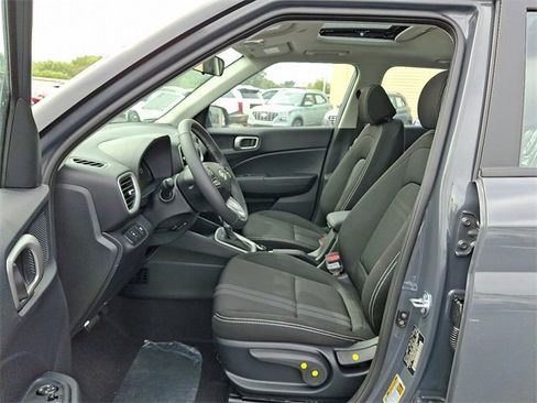 New 2026 Hyundai Venue SEL image 7