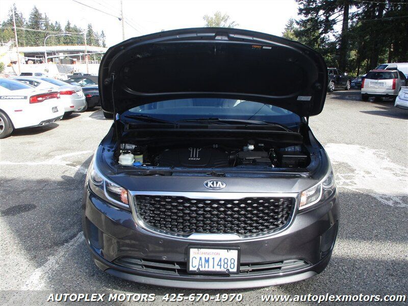 Used 2016 Kia Sedona LX w/ LX Essentials Premium Package FWD image 20